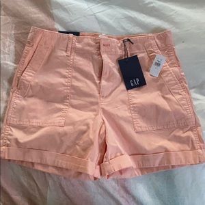 Women’s Gap 5 inch High Rise Shorts